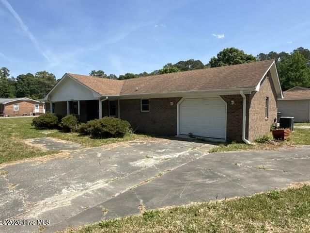 310 Greenfield Heights Boulevard, Havelock, NC 28532