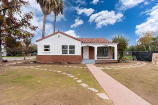2246 W Hammond Avenue, Fresno, CA 93728