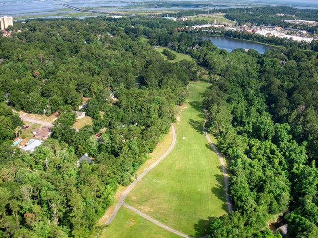 100 Maplewood Loop, Daphne, AL 36526