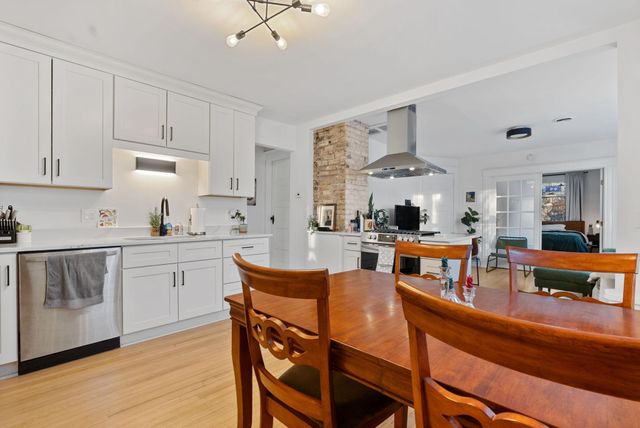 1218 5th Street NE, Minneapolis, MN 55413