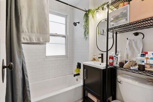 1218 5th Street NE, Minneapolis, MN 55413