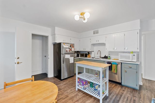 1218 5th Street NE, Minneapolis, MN 55413