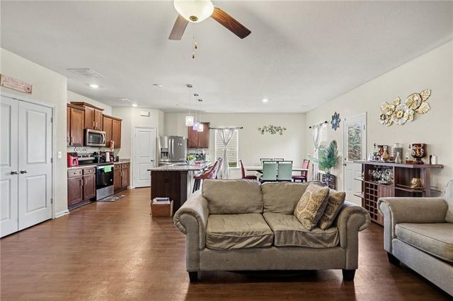 3715 Tommyhawk Court, Douglasville, GA 30135