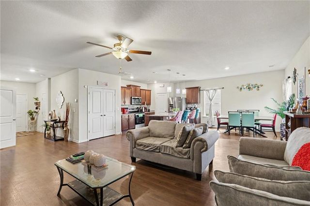 3715 Tommyhawk Court, Douglasville, GA 30135