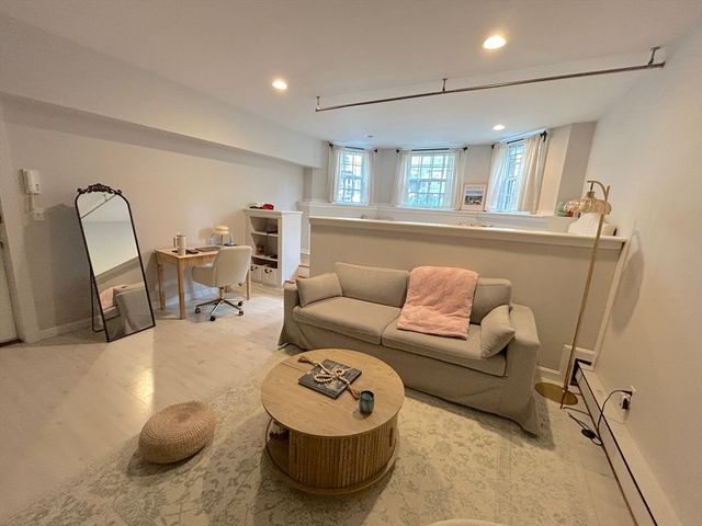 120 Beacon St 1A, Boston, MA 02116