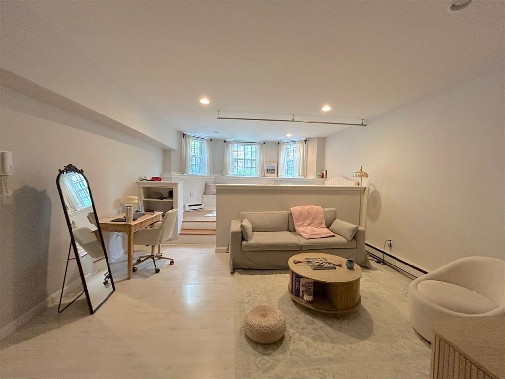 120 Beacon St 1A, Boston, MA 02116
