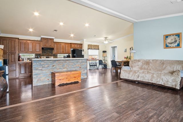 658 Rabbit Run Road, Aransas Pass, TX 78336