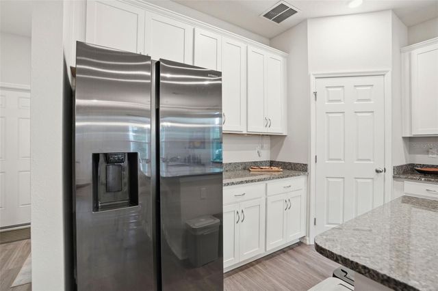 4997 AVALON PARK BOULEVARD, Wesley Chapel, FL 33545