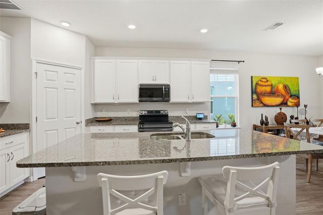 4997 AVALON PARK BOULEVARD, Wesley Chapel, FL 33545
