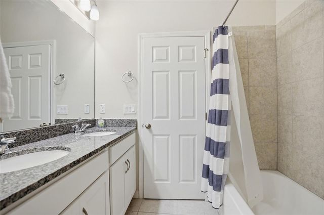 4997 AVALON PARK BOULEVARD, Wesley Chapel, FL 33545