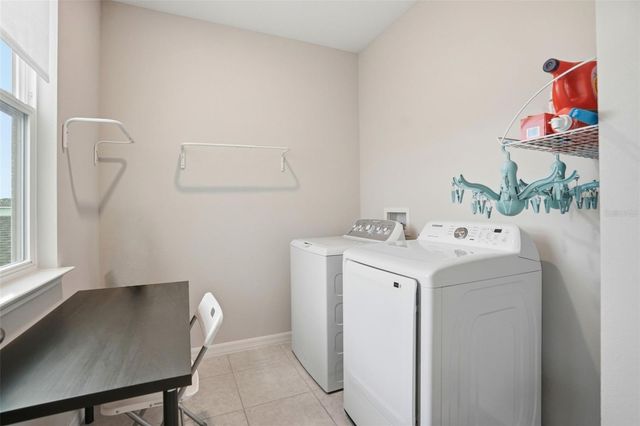 4997 AVALON PARK BOULEVARD, Wesley Chapel, FL 33545