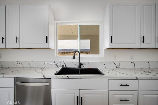 62474 Golden, Joshua Tree, CA 92252