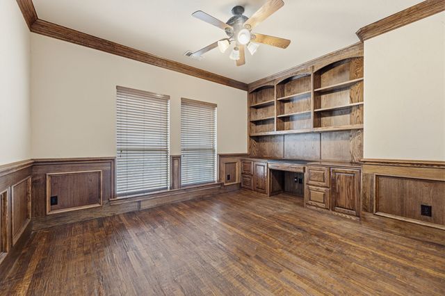 1025 Lady Lore Lane, Lewisville, TX 75056