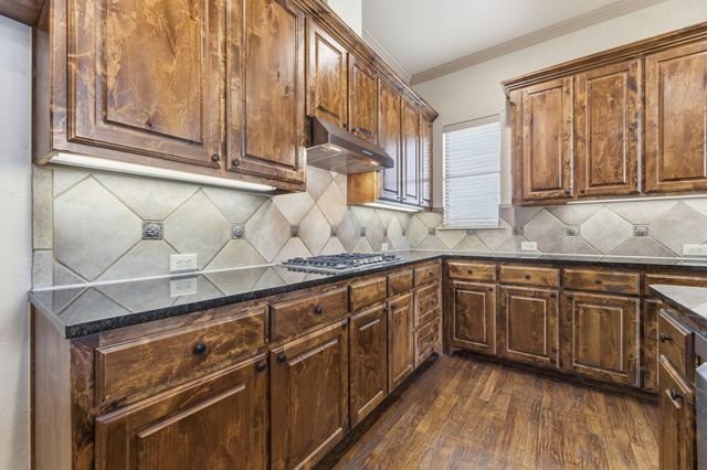 1025 Lady Lore Lane, Lewisville, TX 75056