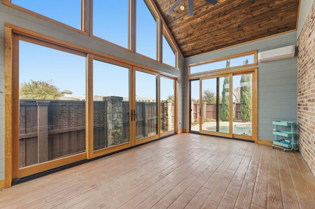 1025 Lady Lore Lane, Lewisville, TX 75056