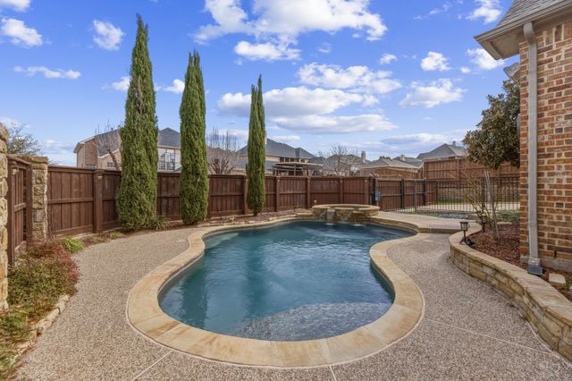 1025 Lady Lore Lane, Lewisville, TX 75056