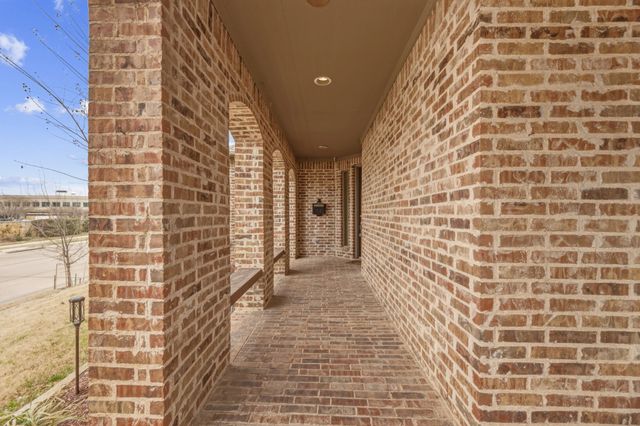 1025 Lady Lore Lane, Lewisville, TX 75056