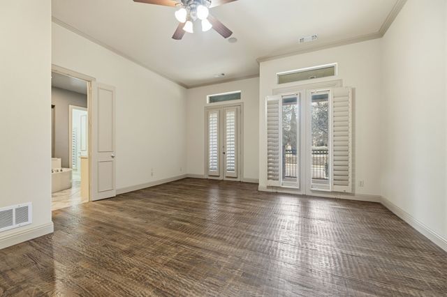 1025 Lady Lore Lane, Lewisville, TX 75056