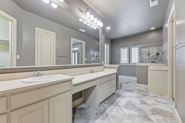 1025 Lady Lore Lane, Lewisville, TX 75056