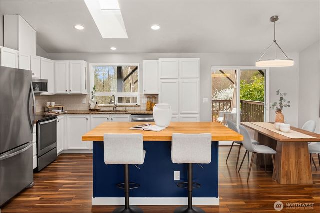 814 213th Street SE, Bothell, WA 98021