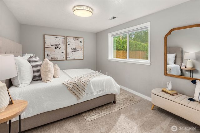 814 213th Street SE, Bothell, WA 98021