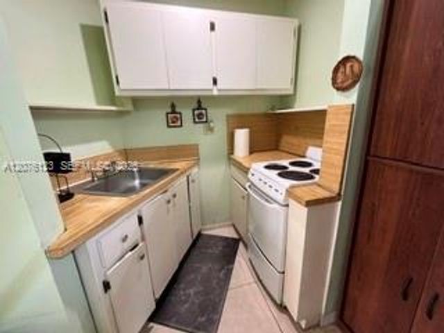 17201 NW 54th Court, Miami Gardens, FL 33055