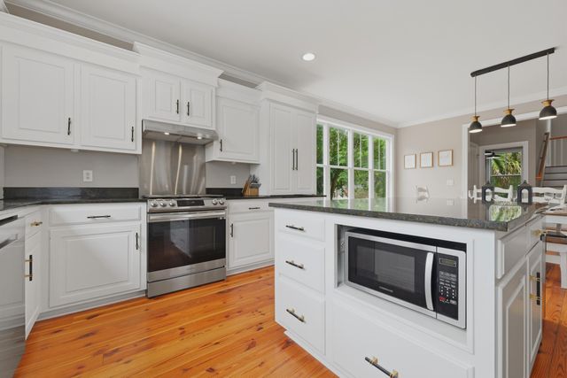 206 Clifton Street, Summerville, SC 29483