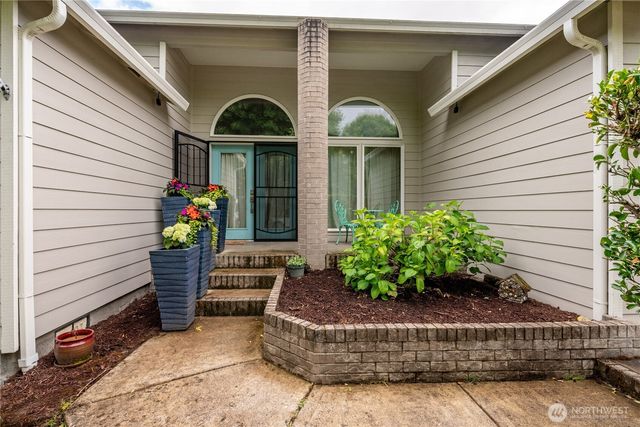 2350 Jathom Lane, Longview, WA 98632