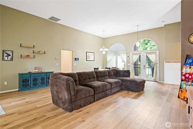 2350 Jathom Lane, Longview, WA 98632