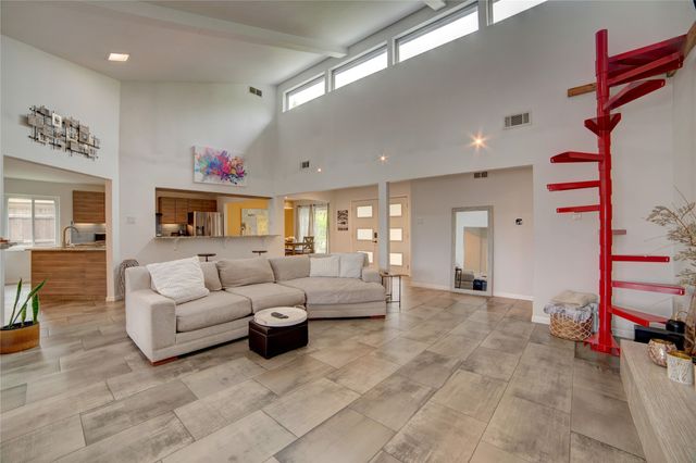 6822 Saint Anne Street, Dallas, TX 75248