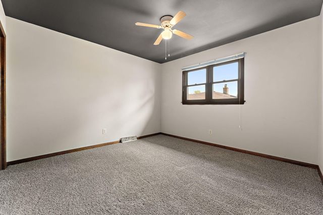 1532 N Woodlawn Place, Griffith, IN 46319