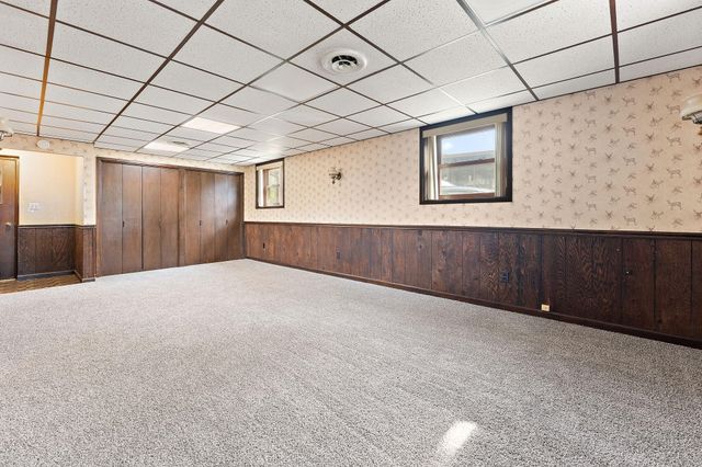 1532 N Woodlawn Place, Griffith, IN 46319