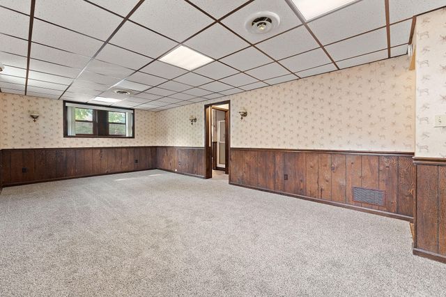 1532 N Woodlawn Place, Griffith, IN 46319