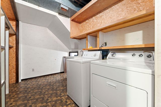 1532 N Woodlawn Place, Griffith, IN 46319