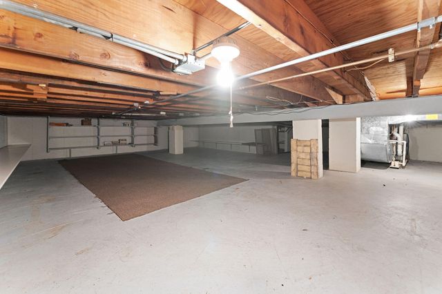 1532 N Woodlawn Place, Griffith, IN 46319