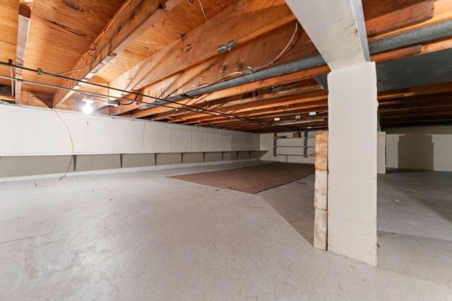 1532 N Woodlawn Place, Griffith, IN 46319