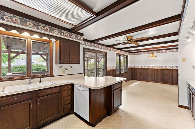 1532 N Woodlawn Place, Griffith, IN 46319