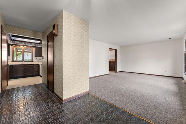 1532 N Woodlawn Place, Griffith, IN 46319