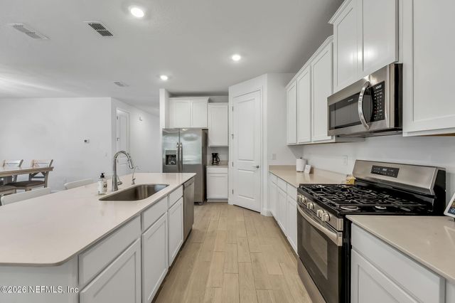 25 NEIGHBOR Court, St. Augustine, FL 32092