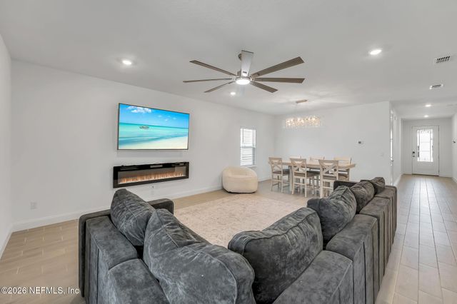 25 NEIGHBOR Court, St. Augustine, FL 32092