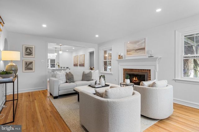 300 BARRY LN, Wallingford, PA 19086