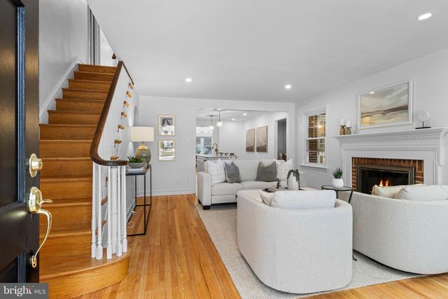 300 BARRY LN, Wallingford, PA 19086