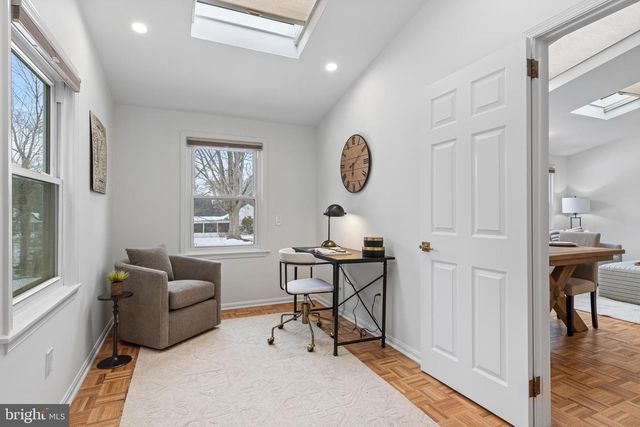 300 BARRY LN, Wallingford, PA 19086