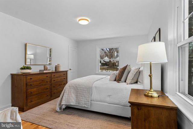 300 BARRY LN, Wallingford, PA 19086