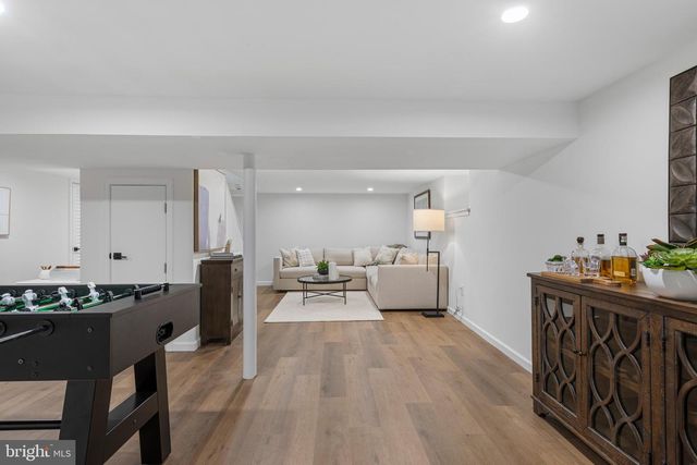 300 BARRY LN, Wallingford, PA 19086