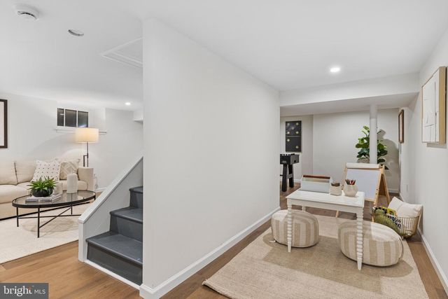 300 BARRY LN, Wallingford, PA 19086