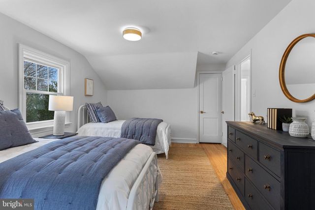 300 BARRY LN, Wallingford, PA 19086