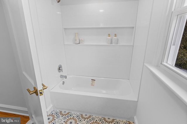 300 BARRY LN, Wallingford, PA 19086