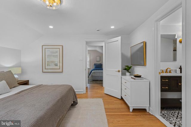 300 BARRY LN, Wallingford, PA 19086