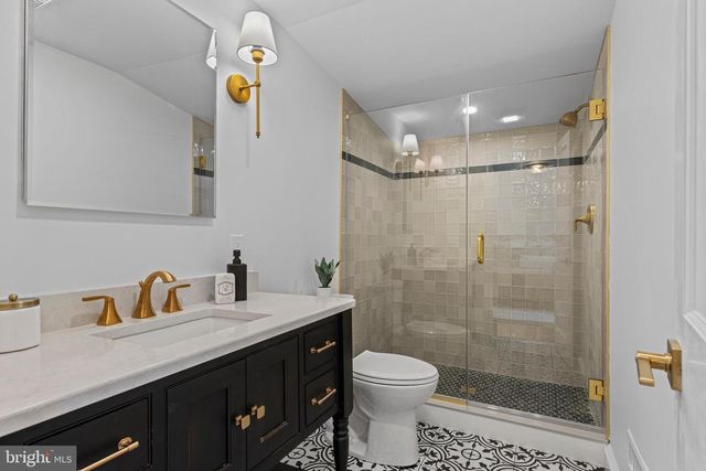 300 BARRY LN, Wallingford, PA 19086